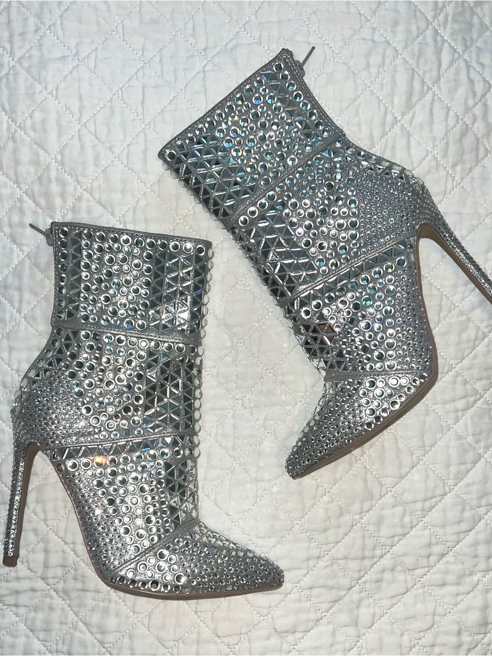 Steve Madden Silver Glass Rhinestone Pointed Stiletto Booties - NWOT, never worn
